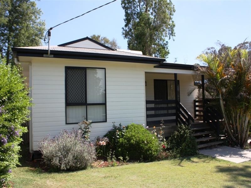 9 George Street, Blackbutt QLD 4306