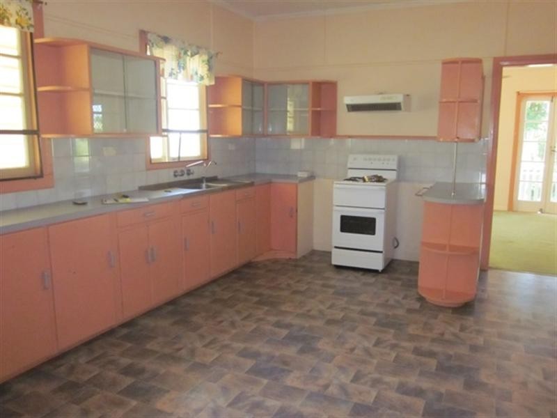 72 Eskdale Road, Toogoolawah QLD 4313