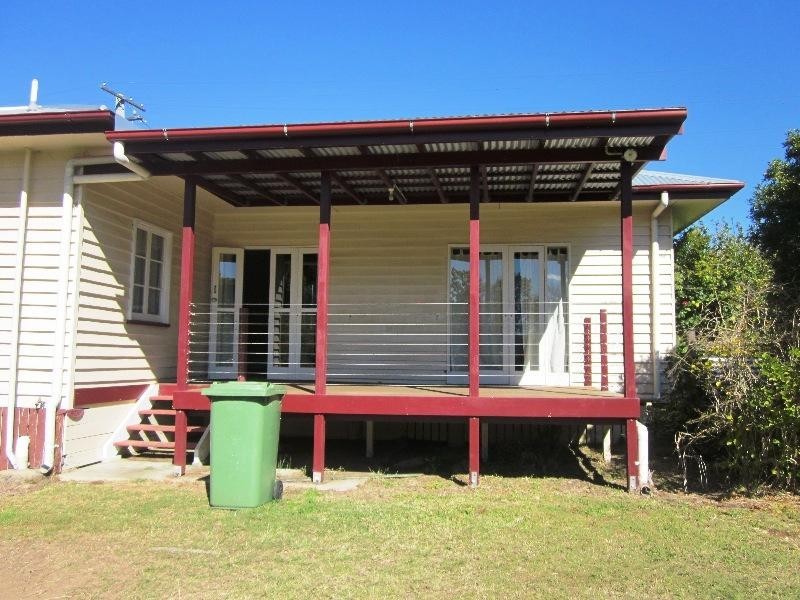 19 Bellambi Street, Toogoolawah QLD 4313