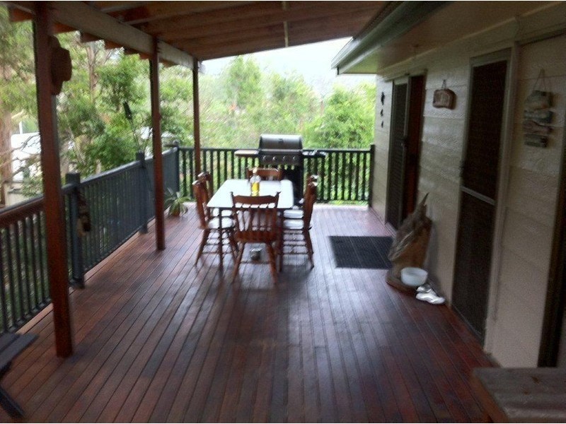 9 Jubilee Street, Somerset Dam QLD 4312