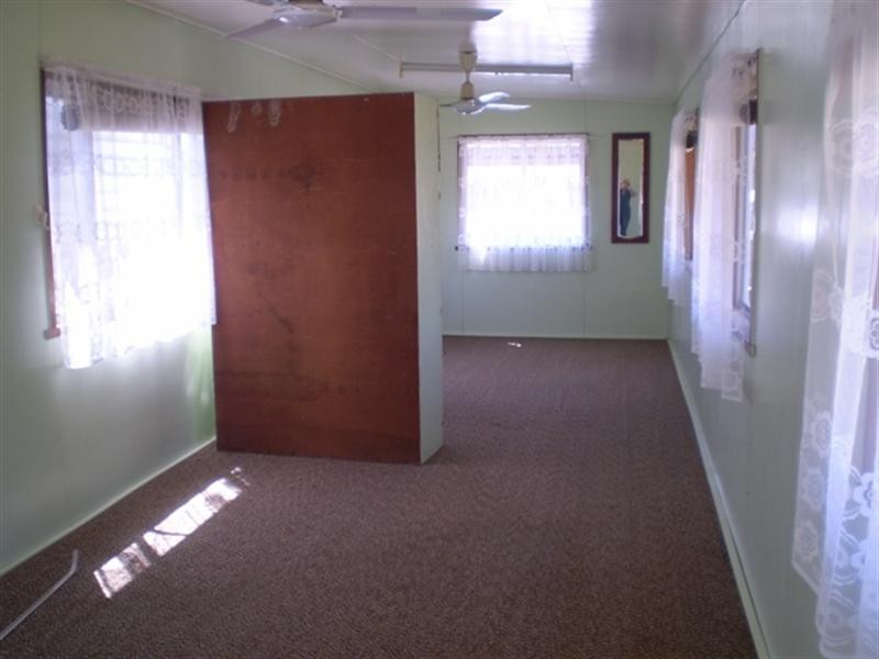 10 Alexandra Street, Toogoolawah QLD 4313