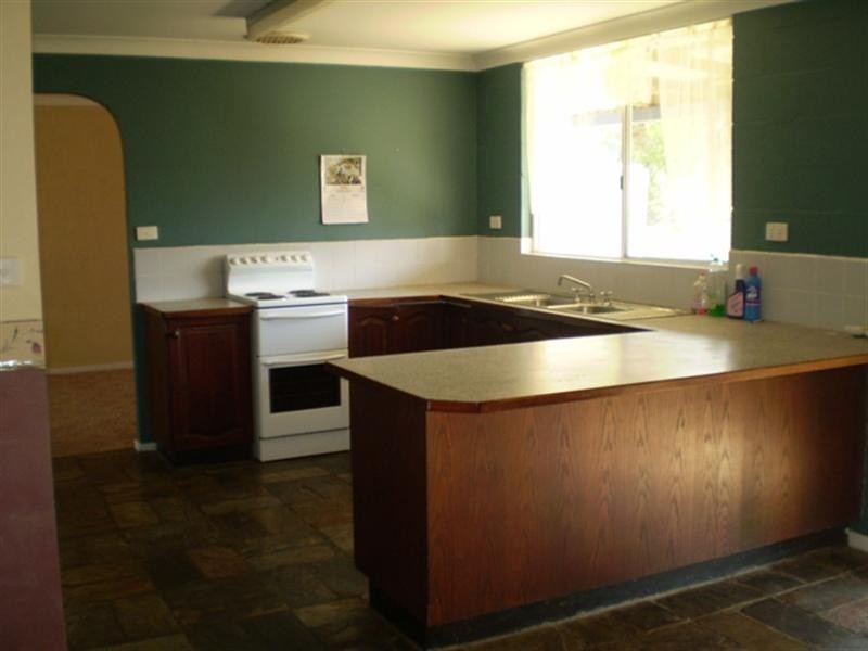 9 Colinton Street, Toogoolawah QLD 4313