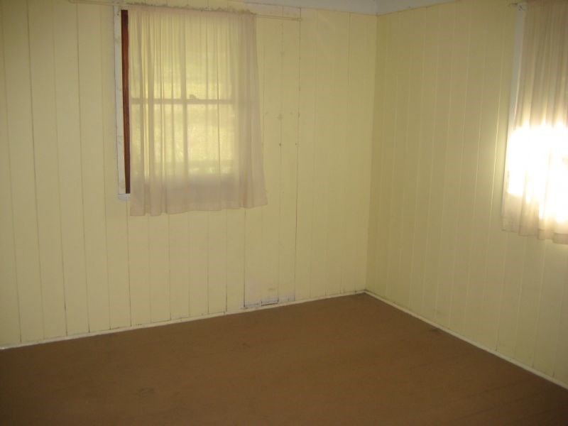 5 Gipps Street, Somerset Dam QLD 4312