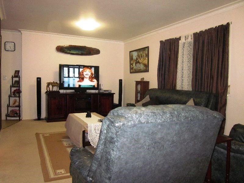 15 Victoria Street, Toogoolawah QLD 4313