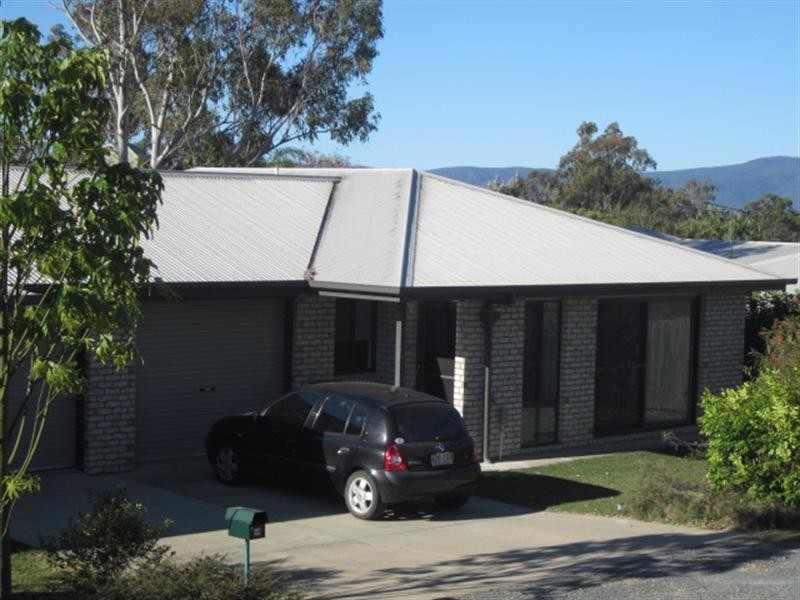 Unit 2/99 Fulham, Toogoolawah QLD 4313