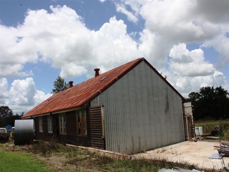 29 Factory Road, Toogoolawah QLD 4313