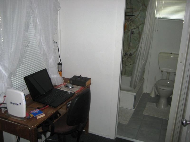 3 Edward Street, Somerset Dam QLD 4312