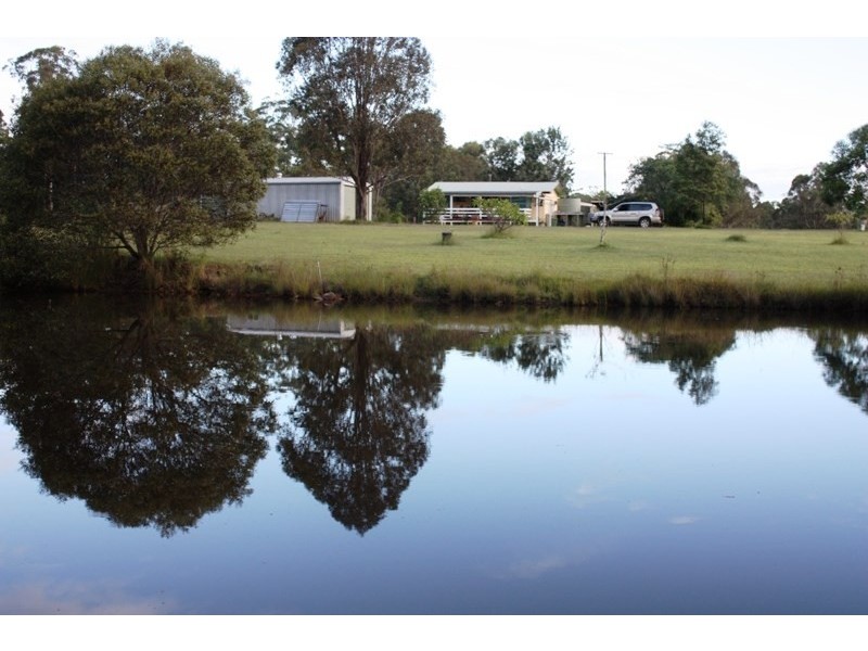 1 Cameron Road, Blackbutt QLD 4306
