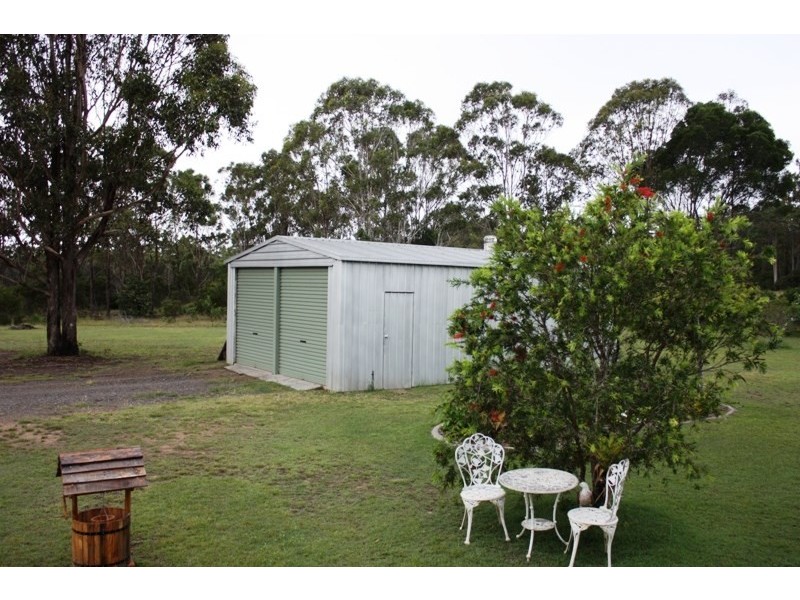1 Cameron Road, Blackbutt QLD 4306