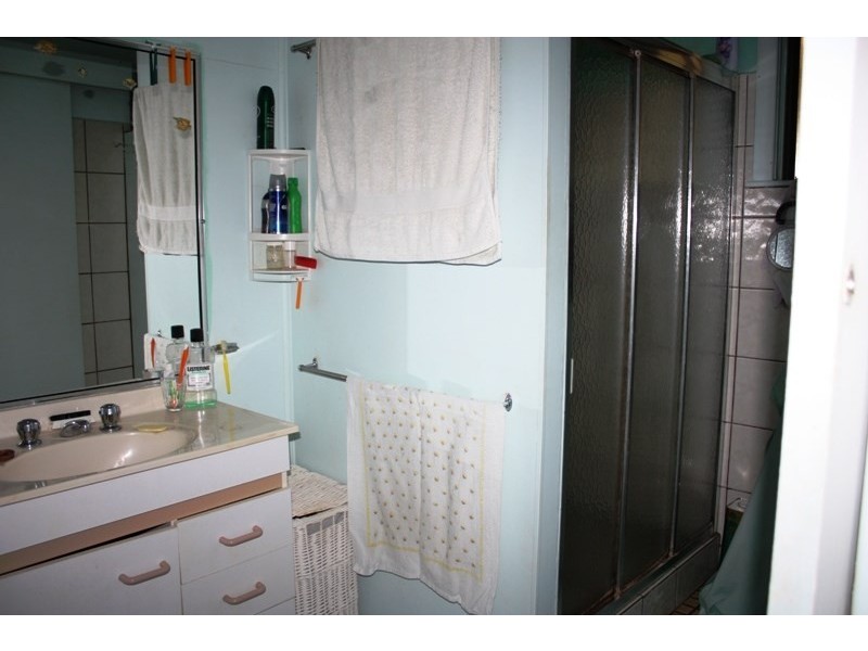 1 Cameron Road, Blackbutt QLD 4306