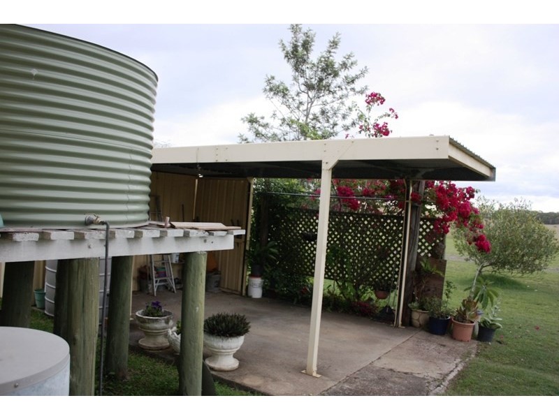 1 Cameron Road, Blackbutt QLD 4306