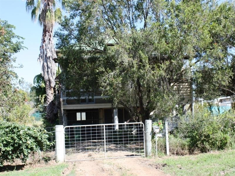 39 Charles Street, Toogoolawah QLD 4313