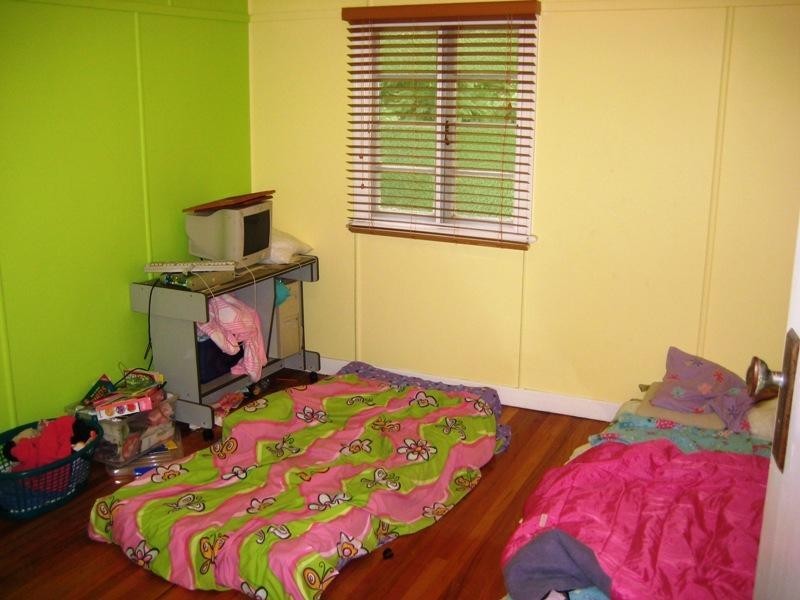 9 King Street, Somerset Dam QLD 4312