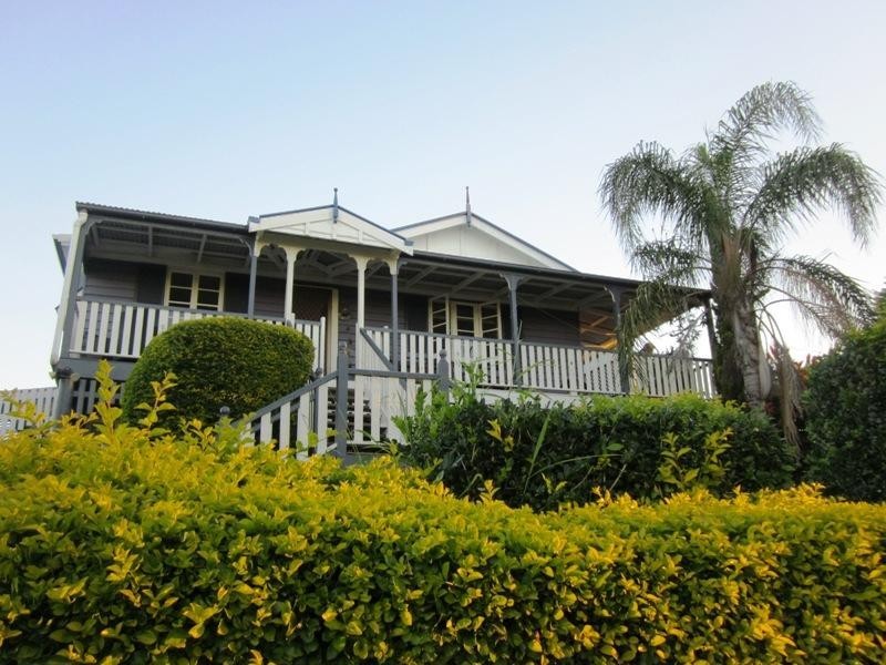 215 WOLFFS Lane, Toogoolawah QLD 4313