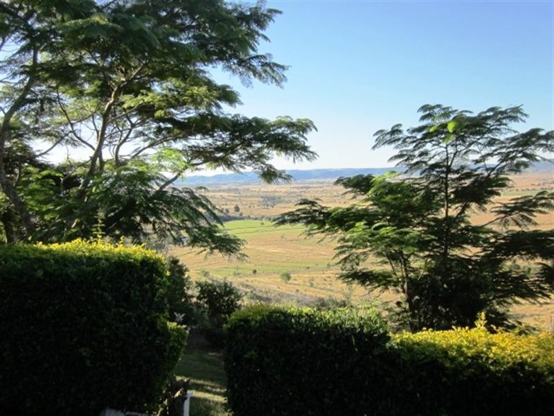 215 WOLFFS Lane, Toogoolawah QLD 4313