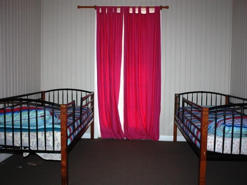 70 Dingyarra Street, Toogoolawah QLD 4313