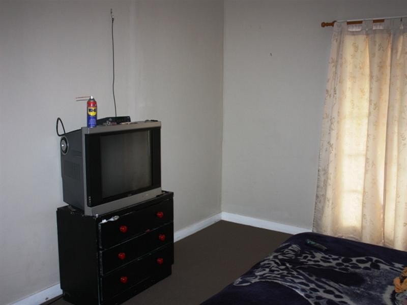 70 Dingyarra Street, Toogoolawah QLD 4313