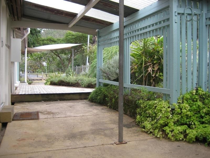 1 Gipps Street, Somerset Dam QLD 4312