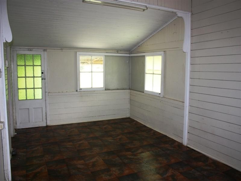 9 Mangerton Street, Toogoolawah QLD 4313