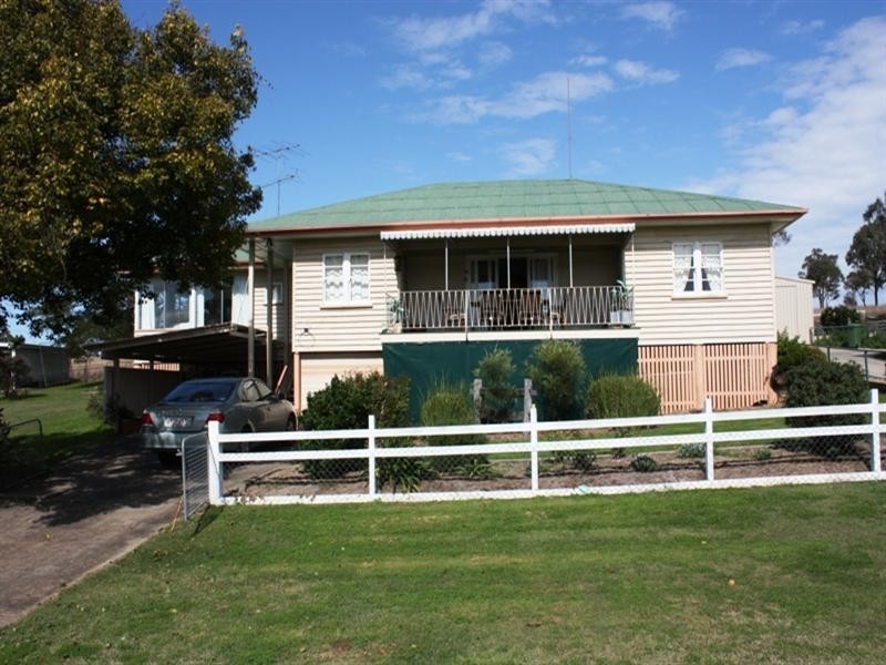 68-70 Fulham Street, Toogoolawah QLD 4313