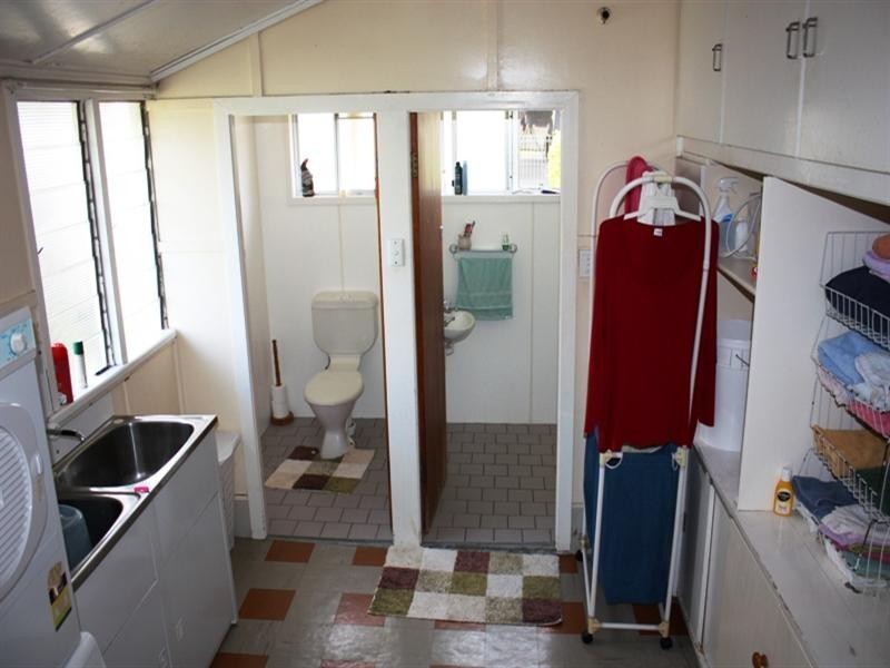 68-70 Fulham Street, Toogoolawah QLD 4313