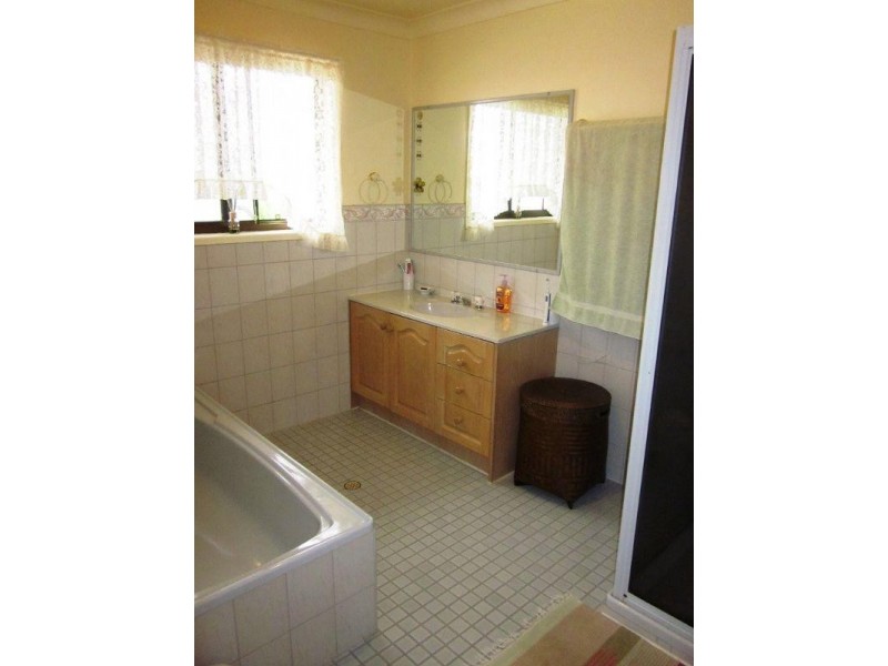 85 Eskdale Road, Toogoolawah QLD 4313