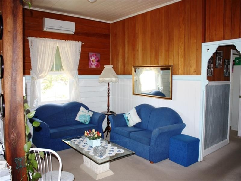 14 Dingyarra Street, Toogoolawah QLD 4313