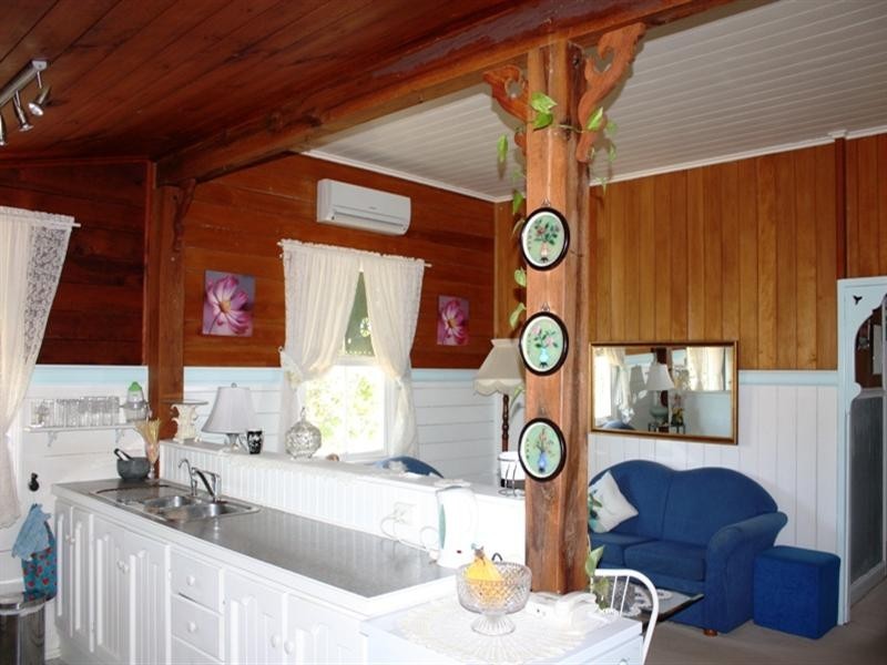 14 Dingyarra Street, Toogoolawah QLD 4313