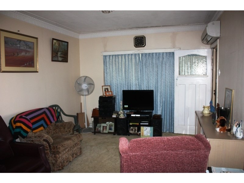 37 Pryce Street, Toogoolawah QLD 4313