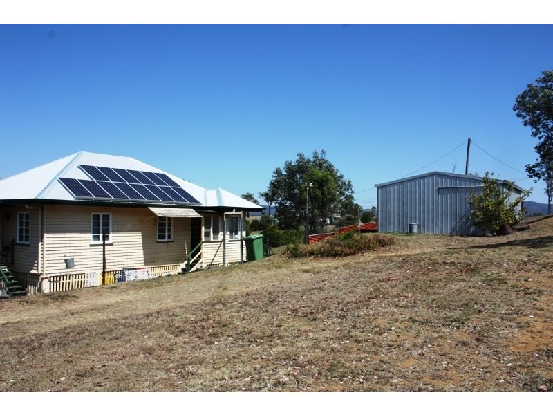 37 Pryce Street, Toogoolawah QLD 4313