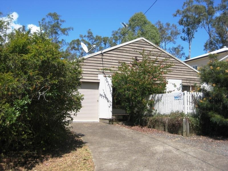 3 Guldbransen Street, Somerset Dam QLD 4312