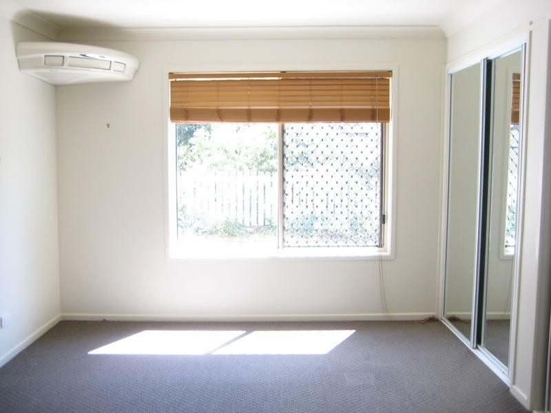 3 Guldbransen Street, Somerset Dam QLD 4312