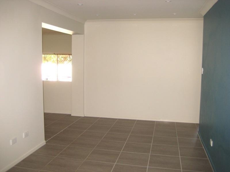 3 Guldbransen Street, Somerset Dam QLD 4312