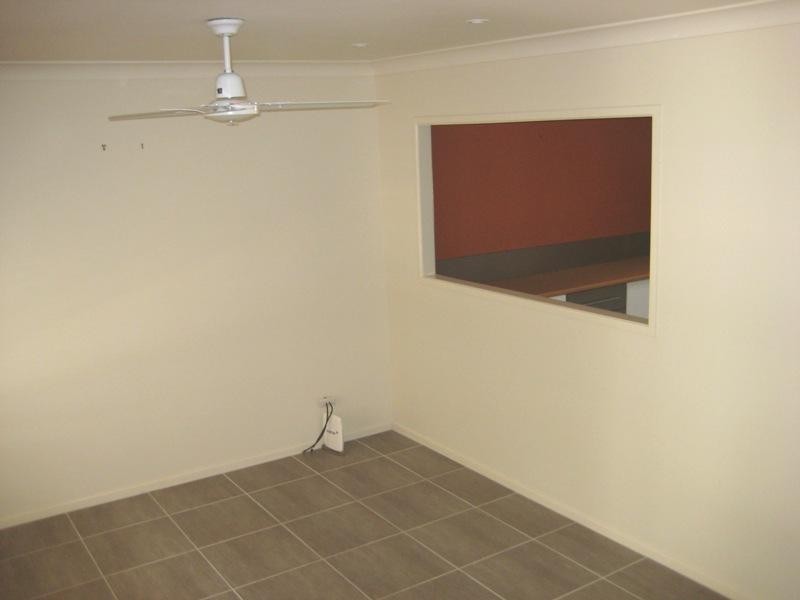 3 Guldbransen Street, Somerset Dam QLD 4312