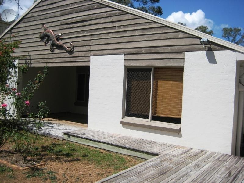 3 Guldbransen Street, Somerset Dam QLD 4312