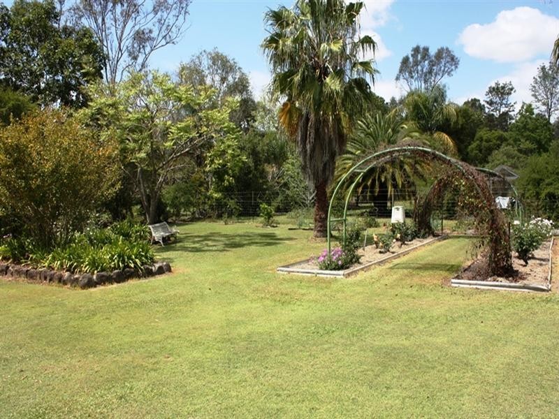 242 Esk Hampton Road, Esk QLD 4312
