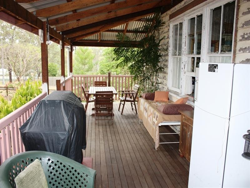 15 Anna Street, Linville QLD 4306