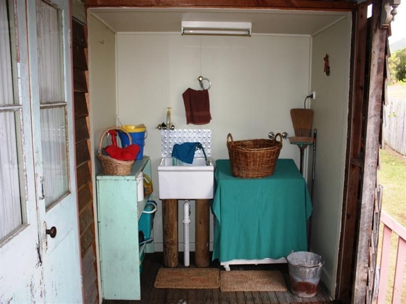 15 Anna Street, Linville QLD 4306