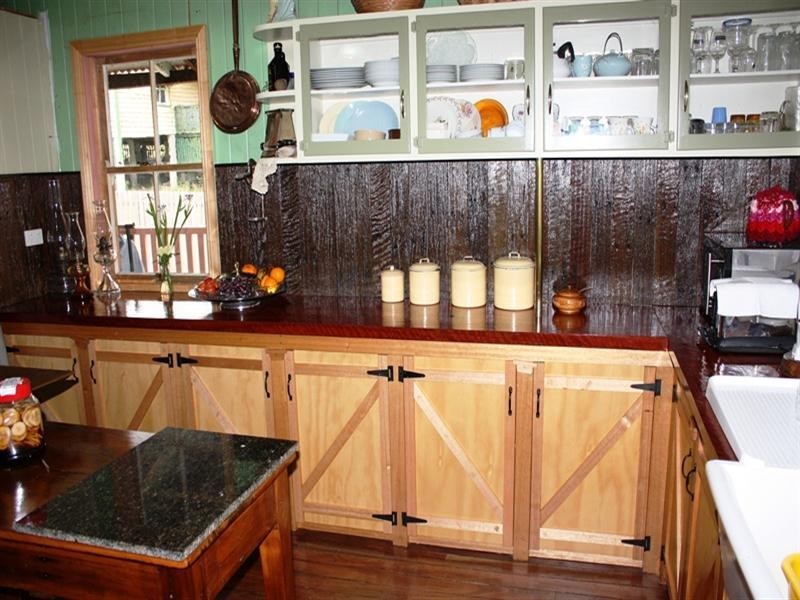 15 Anna Street, Linville QLD 4306