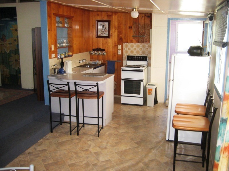 8 Second Avenue, Somerset Dam QLD 4312