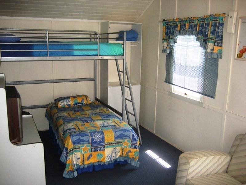 8 Second Avenue, Somerset Dam QLD 4312