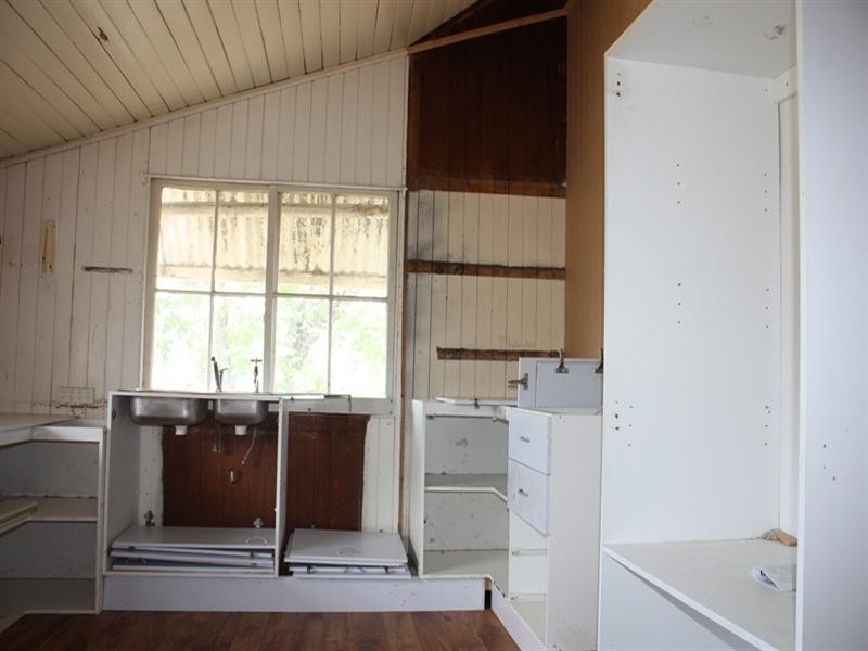 21 Dingyarra Street, Toogoolawah QLD 4313