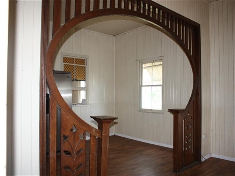 21 Dingyarra Street, Toogoolawah QLD 4313