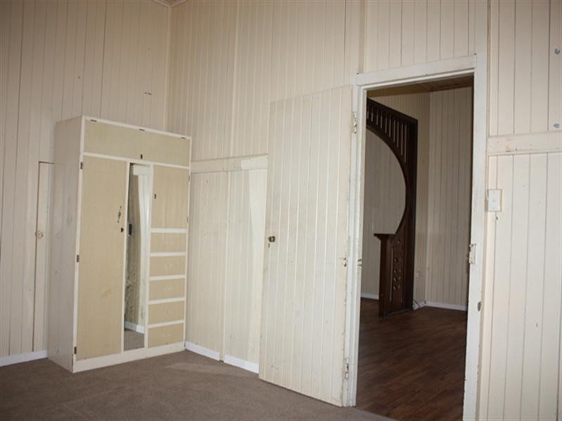 21 Dingyarra Street, Toogoolawah QLD 4313