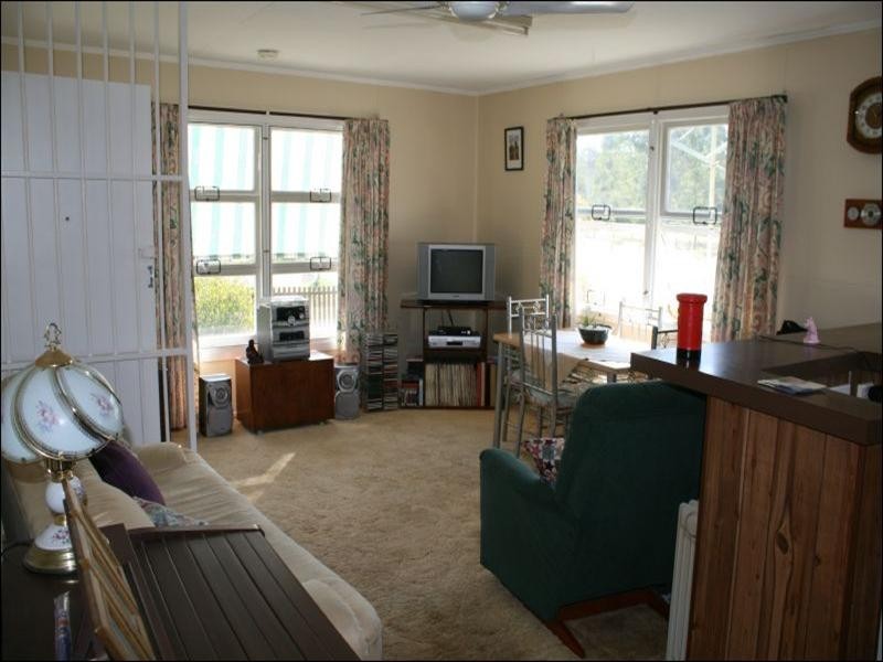 14 Short Street, Esk QLD 4312