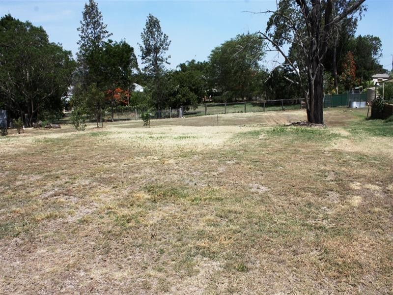 59 Bellambi Street, Toogoolawah QLD 4313