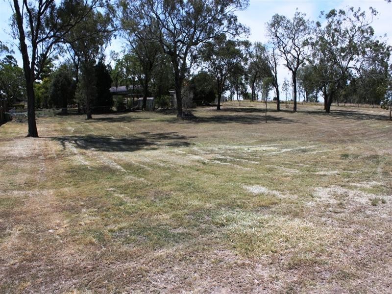 59 Bellambi Street, Toogoolawah QLD 4313