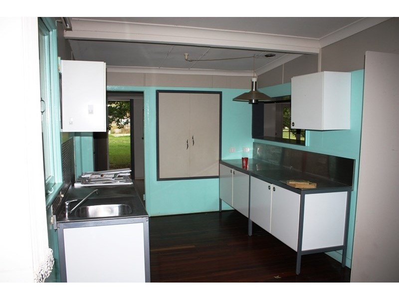 1 Allery Street, Blackbutt QLD 4306