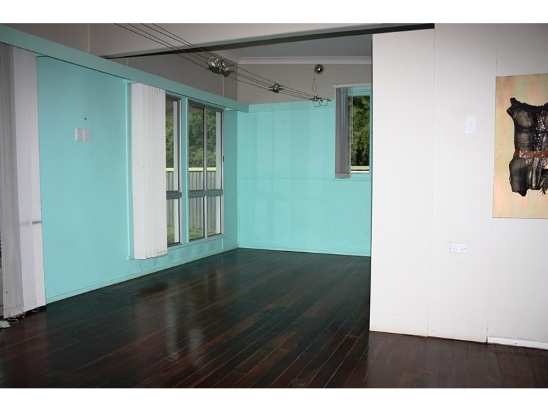 1 Allery Street, Blackbutt QLD 4306