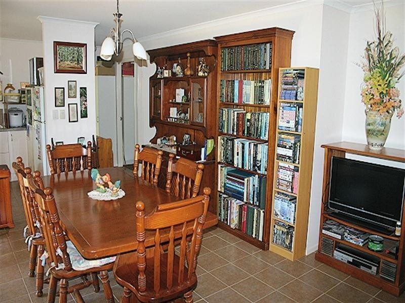 27 Gilliland Crescent, Blackbutt QLD 4306